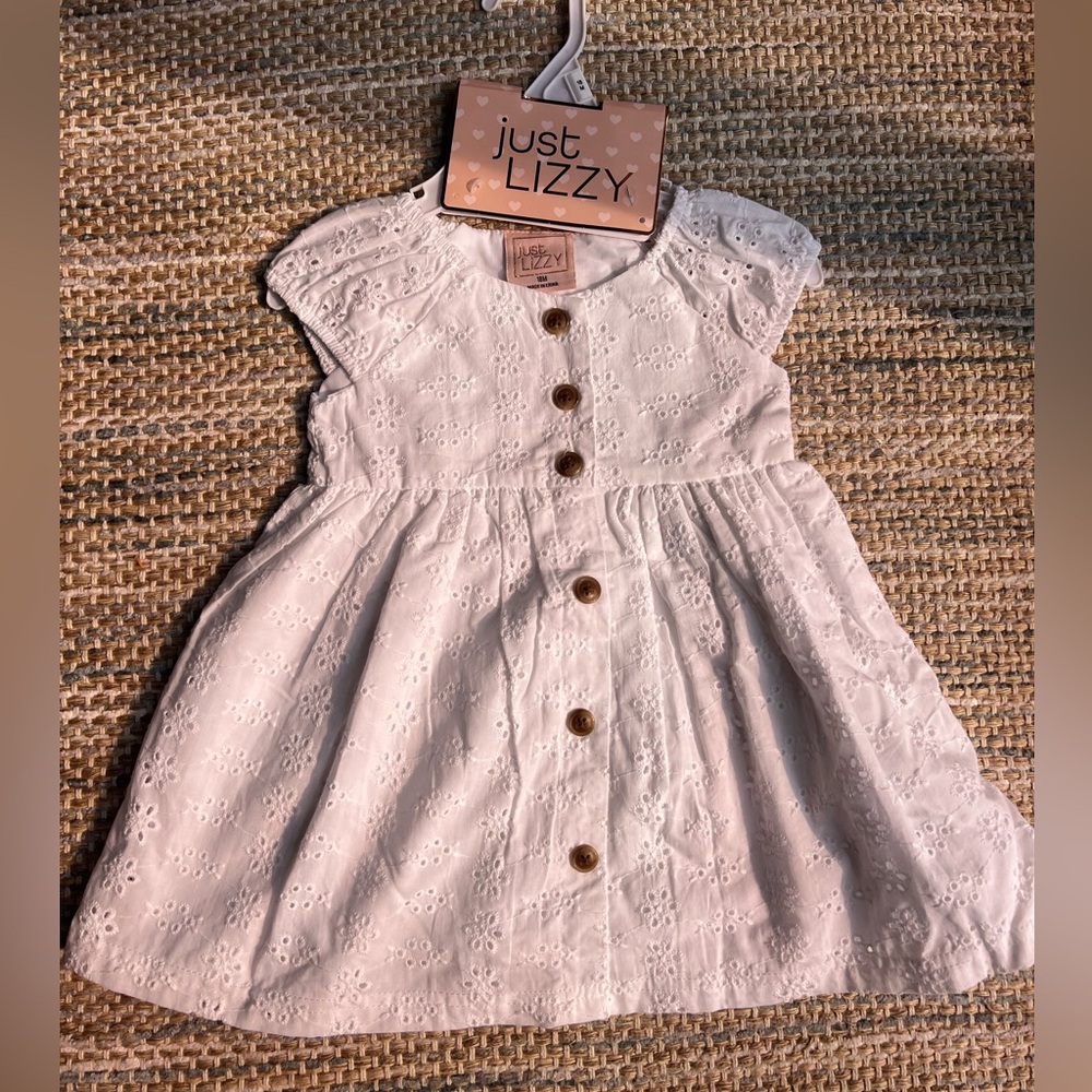 Toddler Girls Dress Size 18 Months NWT
